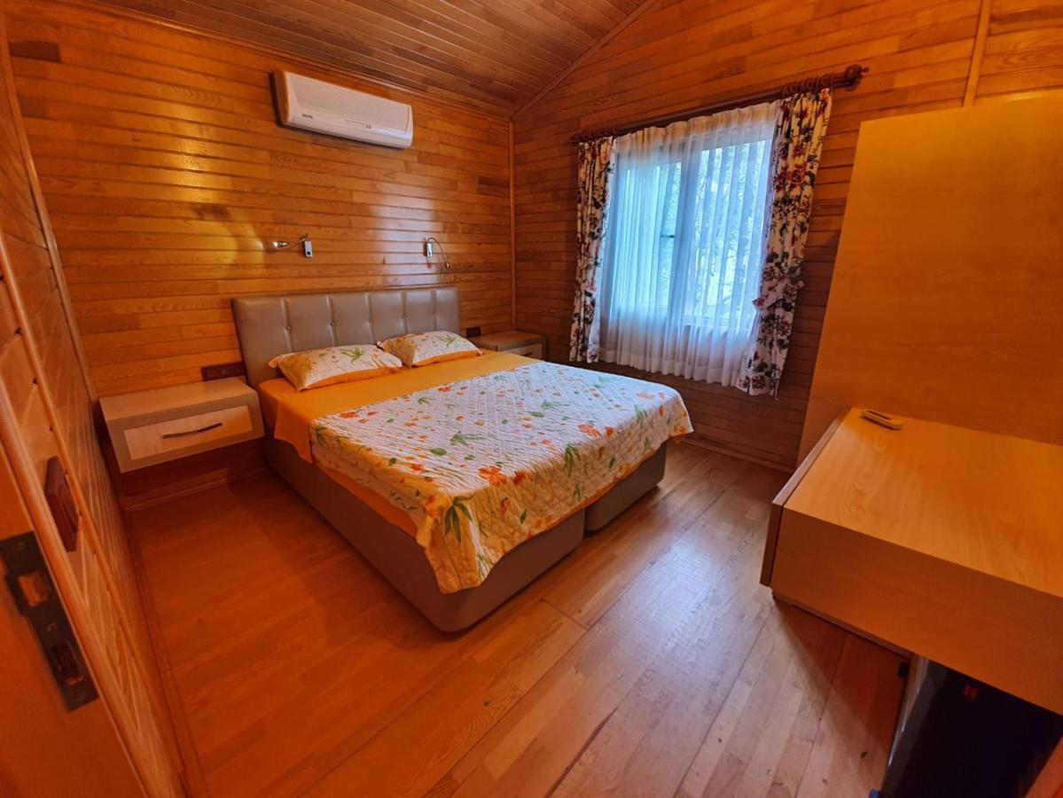 Oblomov Hotel Чирали Экстерьер фото