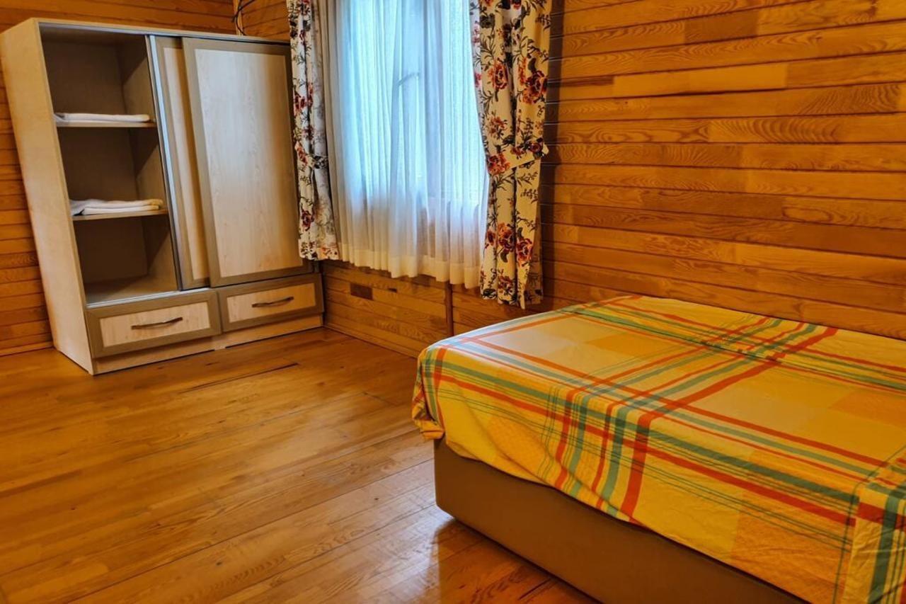 Oblomov Hotel Чирали Экстерьер фото