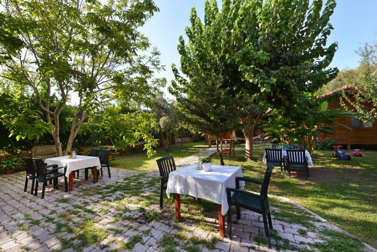 Oblomov Hotel Чирали Экстерьер фото