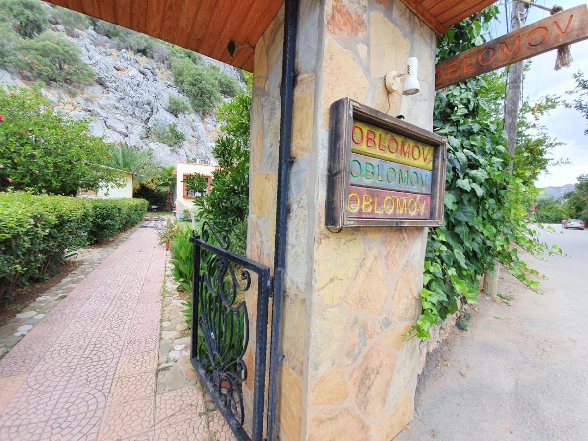 Oblomov Hotel Чирали Экстерьер фото